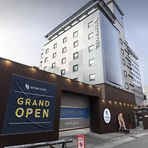  Otel Beyond