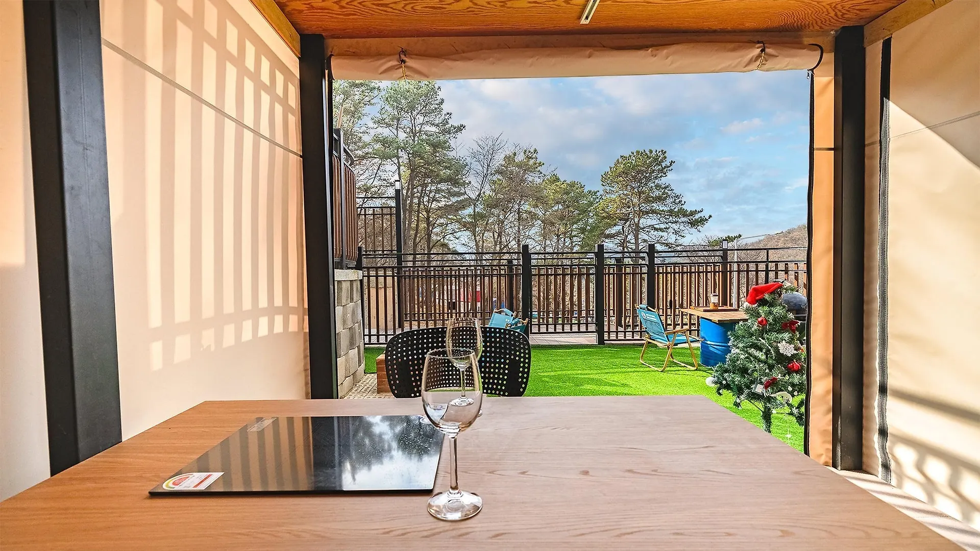 Ganghwado Haeideun Dog Glamping Hotel Incheon