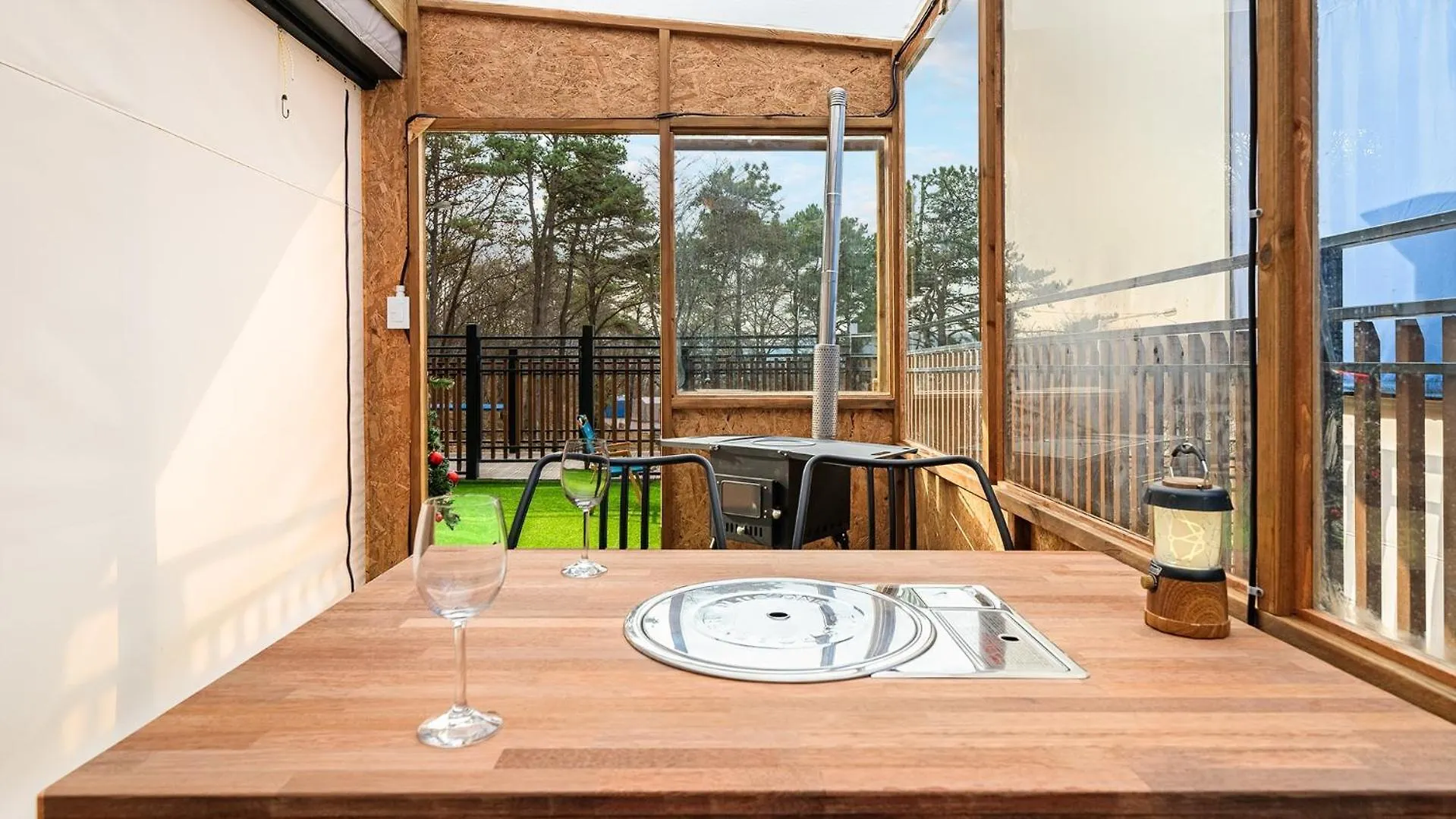 Ganghwado Haeideun Dog Glamping Hotel Incheon