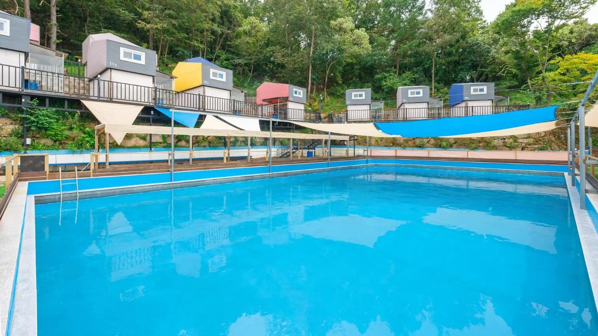 Ganghwado Haeideun Dog Glamping Hotel Incheon
